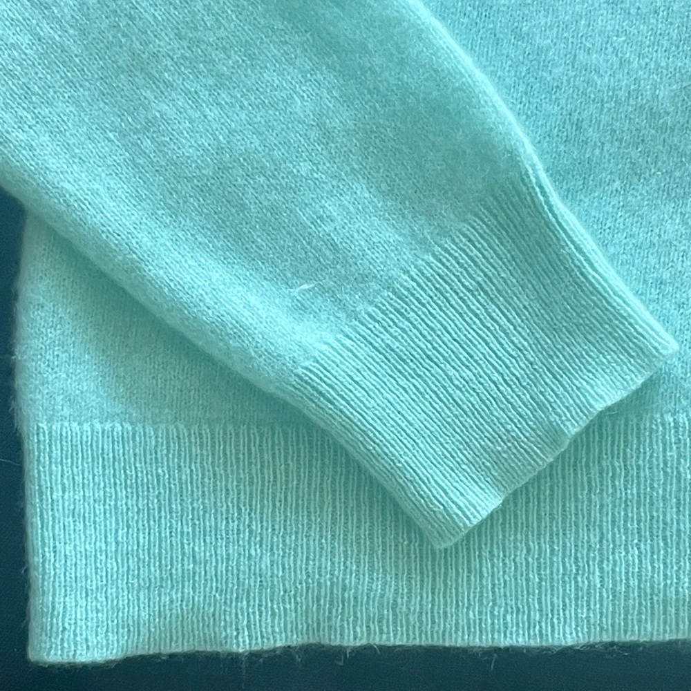 Lord & Taylor Light Blue Green Cashmere Sweater Medium Vintage - Picture 2 of 7